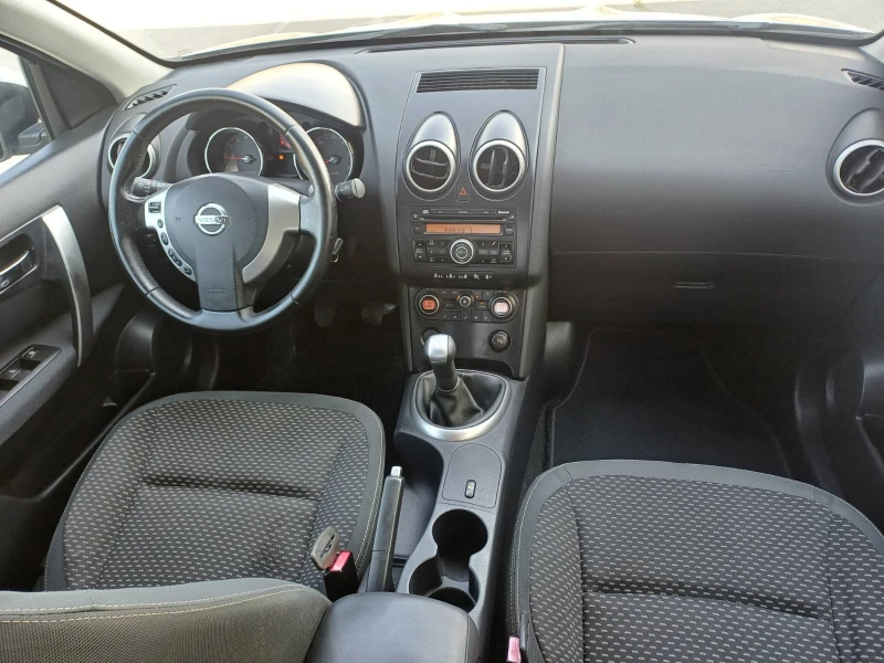 Nissan Qashqai 1.6 Benzin 114k.s., снимка 12 - Автомобили и джипове - 47008337