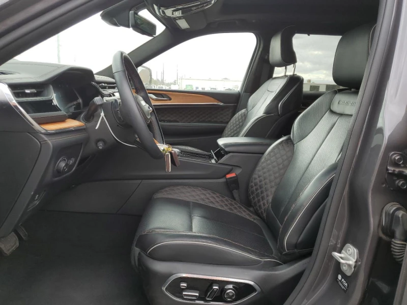 Jeep Cherokee 3.6 PENTASTAR V6 , снимка 7 - Автомобили и джипове - 52805259