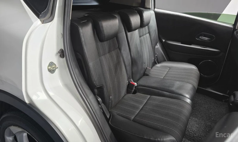 Honda Hr-v, снимка 12 - Автомобили и джипове - 53202040