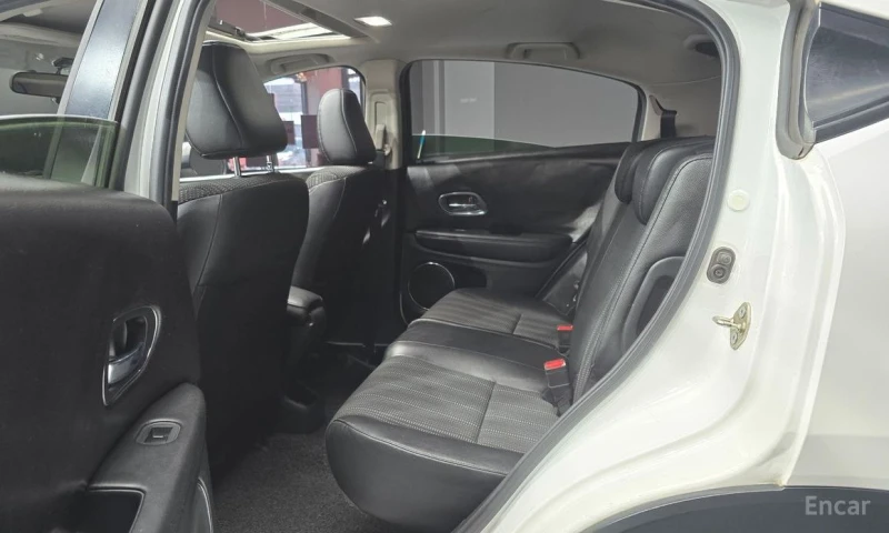 Honda Hr-v, снимка 13 - Автомобили и джипове - 53202040