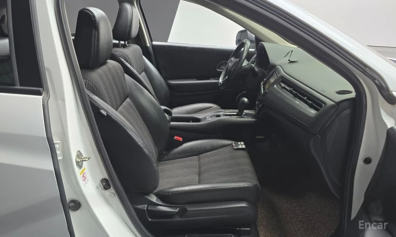 Honda Hr-v, снимка 10 - Автомобили и джипове - 53202040