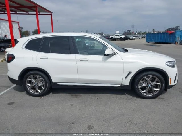 BMW X3 * HEAD UP* ПАМЕТ* AMBIENT* КАМЕРА* REMOTE* KEYLESS, снимка 4 - Автомобили и джипове - 53027914