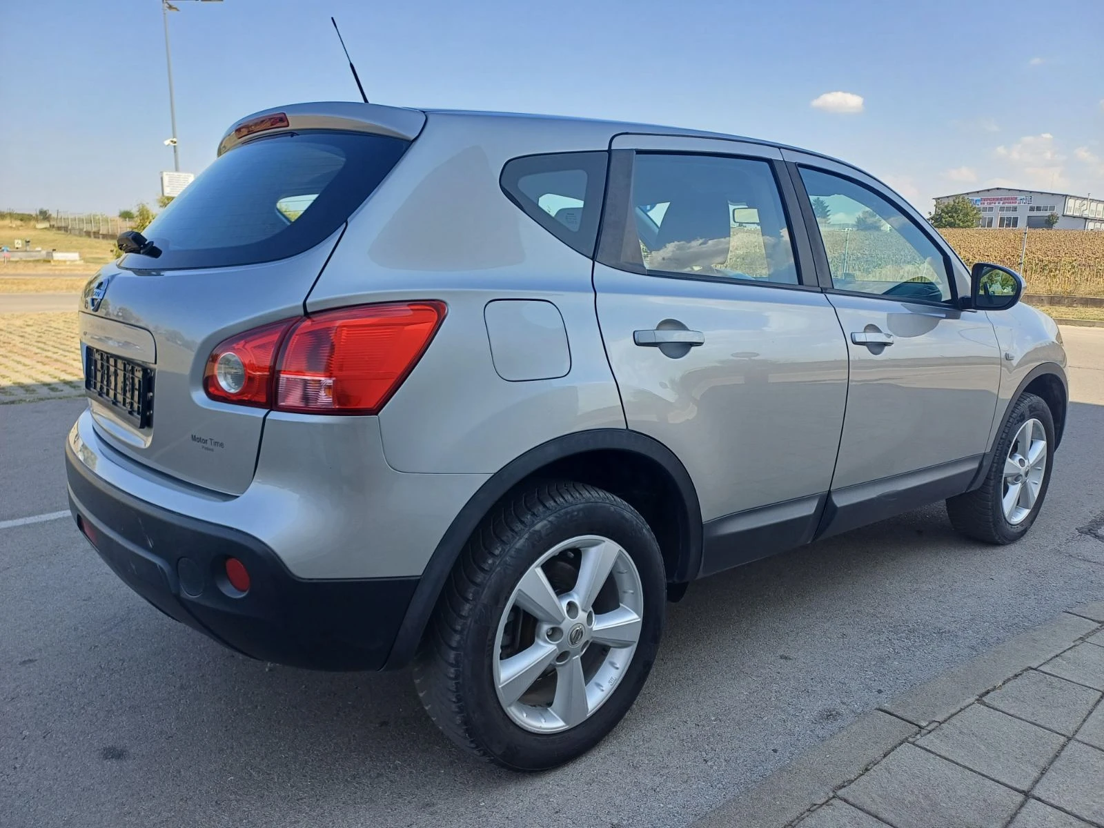 Nissan Qashqai 1.6 Benzin 114k.s. - изображение 4