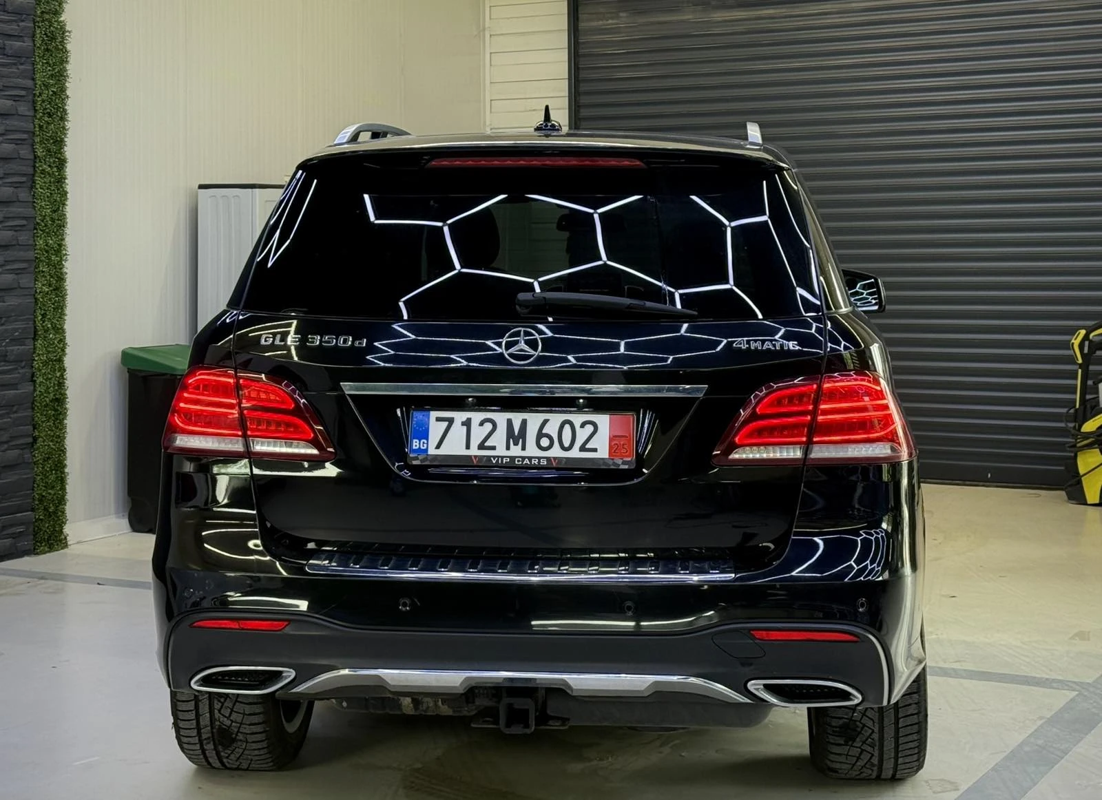 Mercedes-Benz GLE 350 d НА ПРУЖИНИ! / 1 собственик - изображение 2