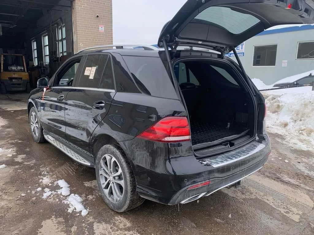 Mercedes-Benz GLE 350 d AMG пакет / 1 собственик - изображение 7
