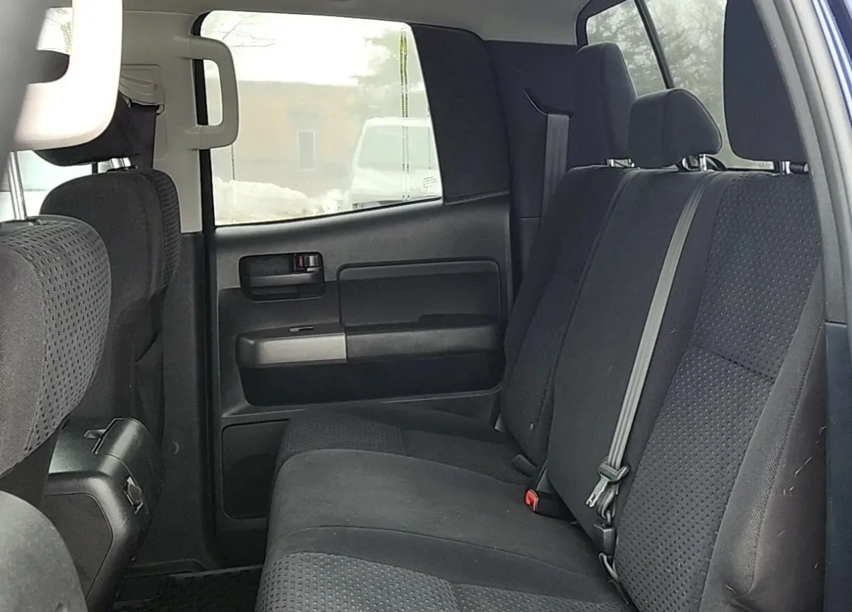 Toyota Tundra SR5 * * 5.7 * * CARFAX * * АВТО КРЕДИТ * *  - изображение 8