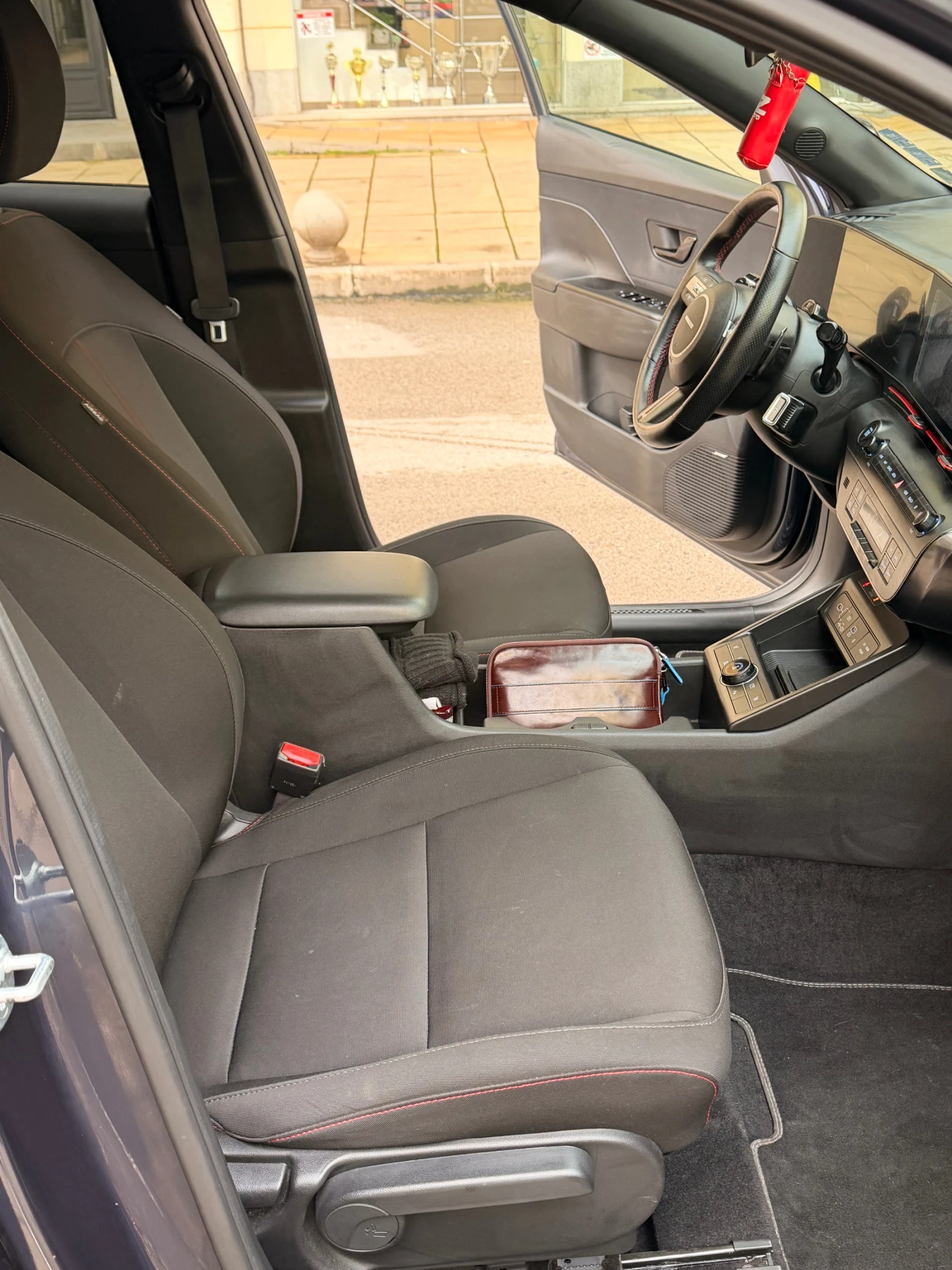 Hyundai Kona  - изображение 8