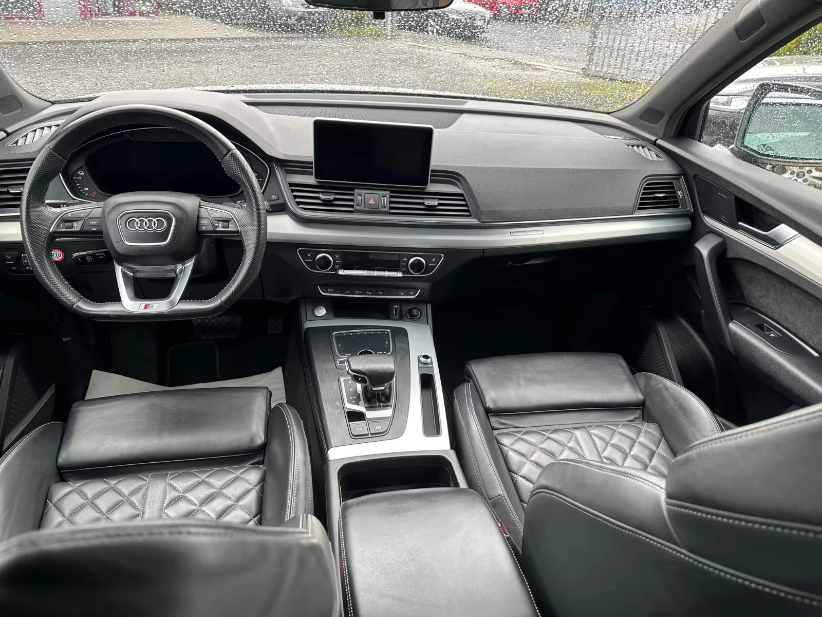 Audi Q5 55 TFSI/HEV/367HP/S-LINE/PANO/MATRIX/NAVI/CAM/218h, снимка 9 - Автомобили и джипове - 54474384