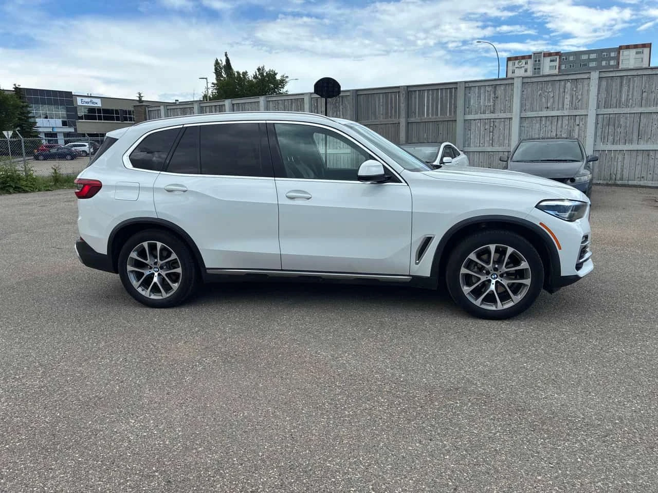 BMW X5 xDrive40i * CARFAX * БЕЗ ПЪРВОНАЧАЛНА ВНОСКА, снимка 3 - Автомобили и джипове - 55180060