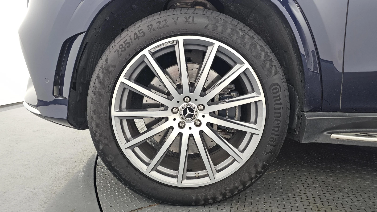 Mercedes-Benz GLS580 4MATIC* AMG* BURMESTER* HEAD UP* 3XTV* ОБДУХВАНЕ, снимка 5 - Автомобили и джипове - 55318705