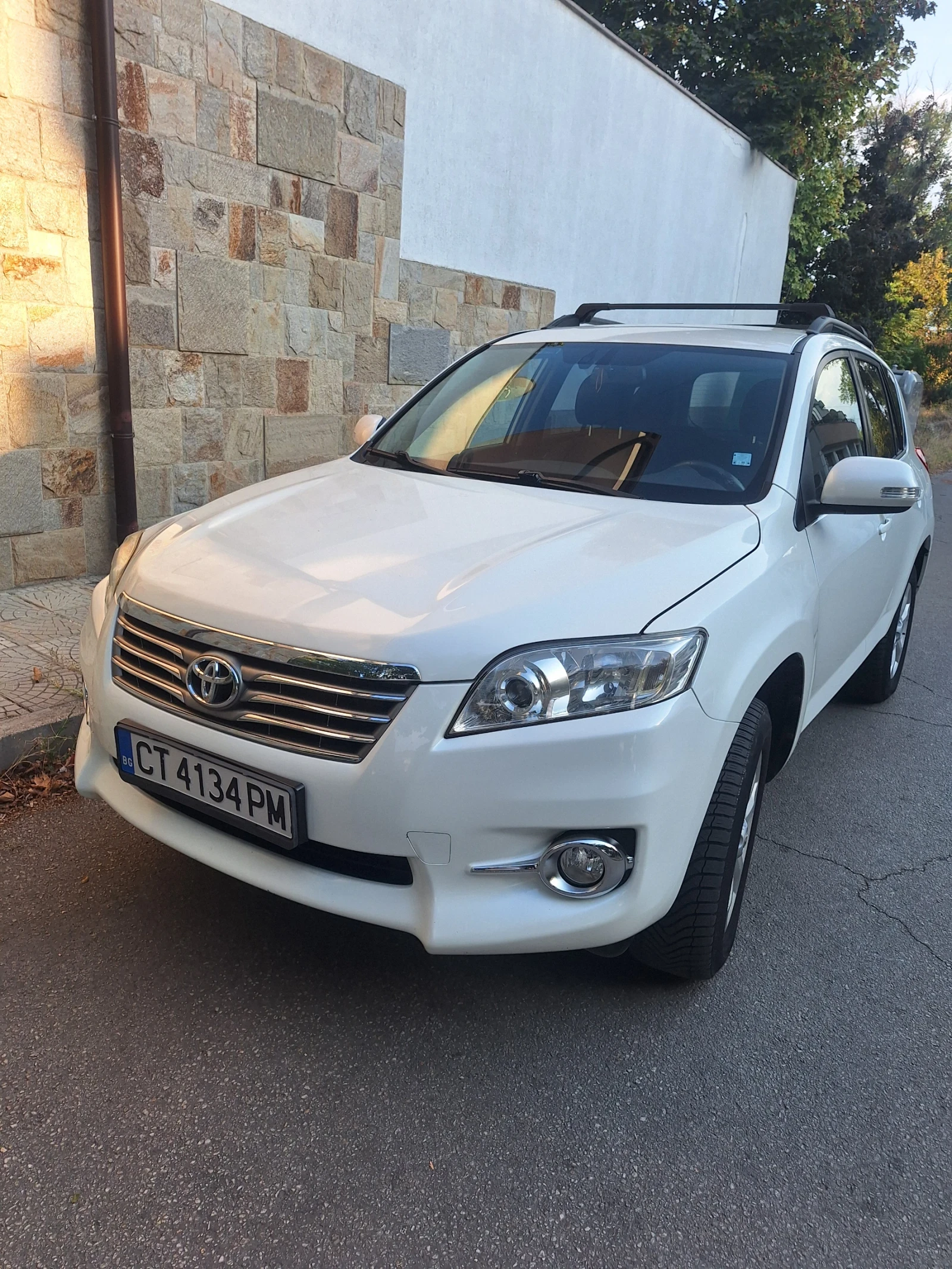 Toyota Rav4 Crossover 4х4, снимка 2 - Автомобили и джипове - 55949134