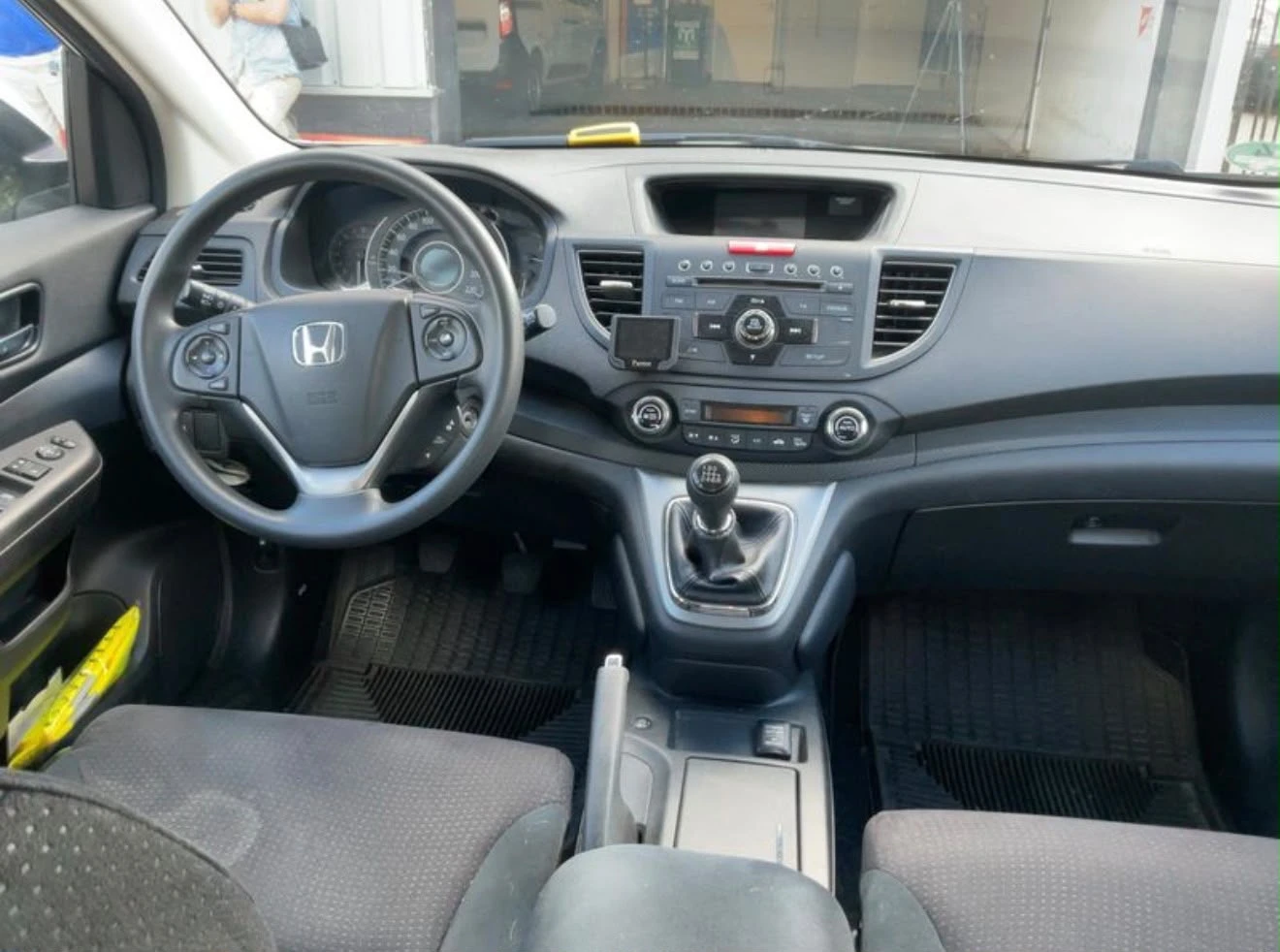 Honda Cr-v 2.0бензин Лизинг през Уникредит по230 евро, снимка 8 - Автомобили и джипове - 56267051