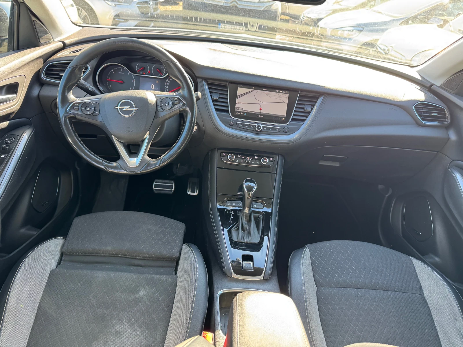 Opel Grandland X Full* 1.6TD 120hp* ЛИЗИНГ* КАМЕРИ 360* ПОДГРЕВИ* Е, снимка 6 - Автомобили и джипове - 56565926