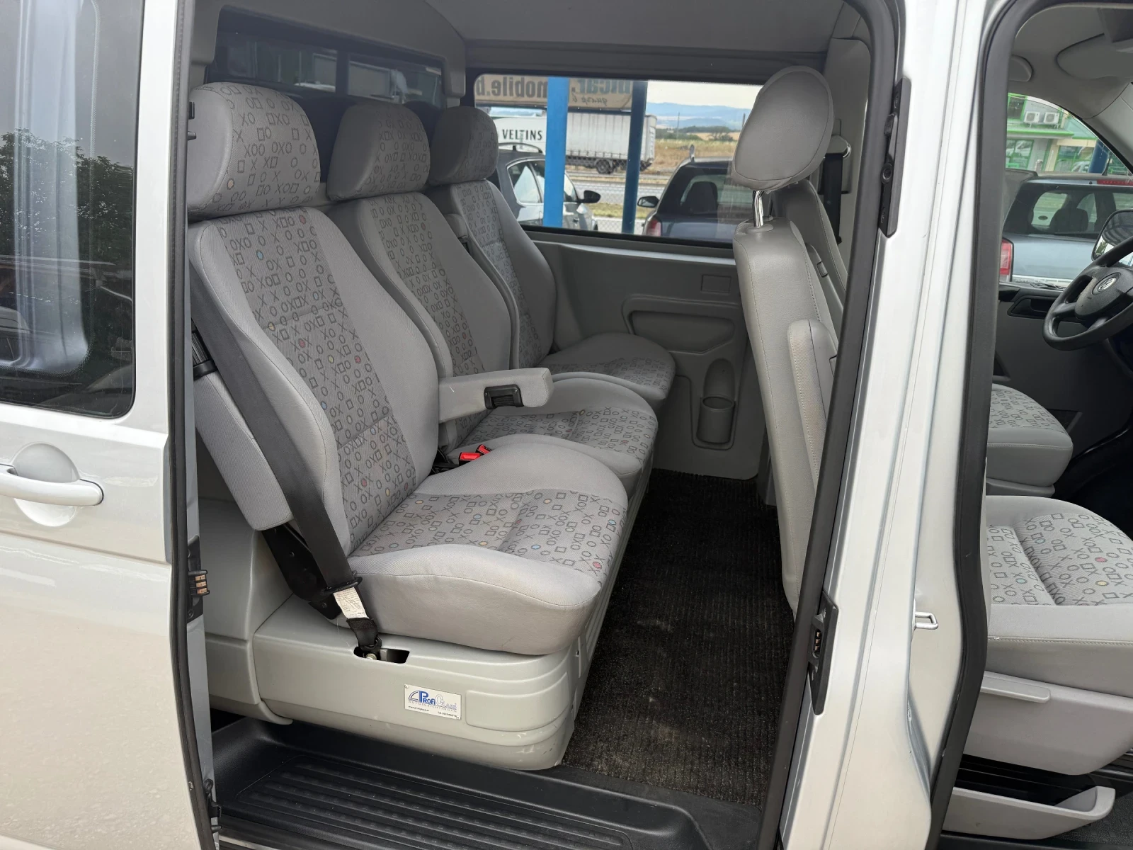 VW Transporter 2.5TDI - изображение 9