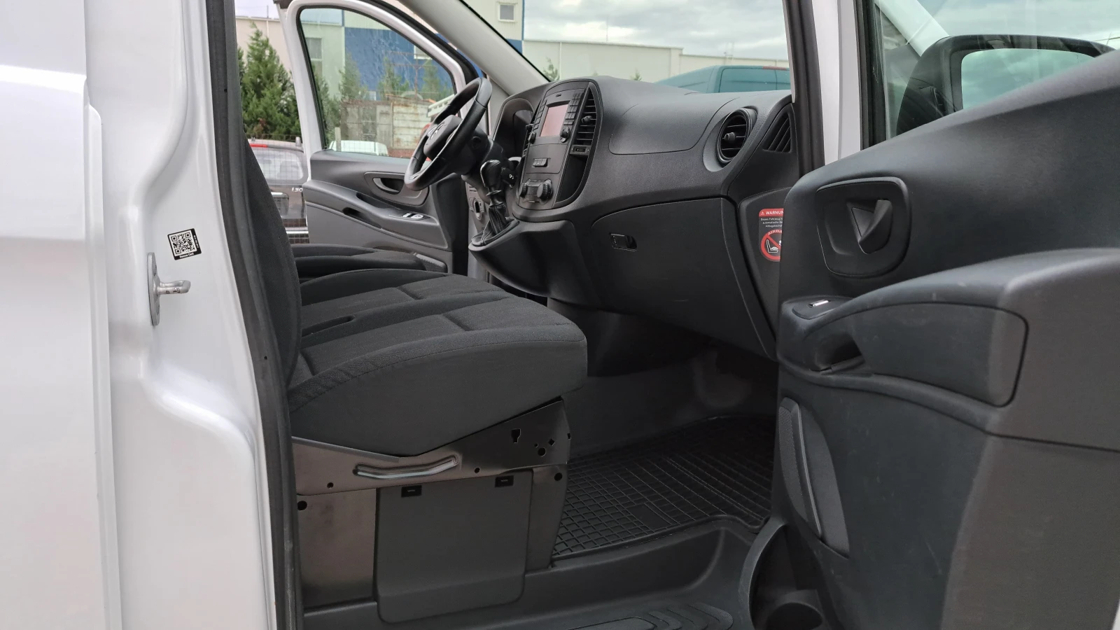 Mercedes-Benz Vito MAXI-116CDI/2.2-163PS/6 МЕСТА-N1/НАВИГАЦИЯ/EURO 6, снимка 8 - Бусове и автобуси - 55213499