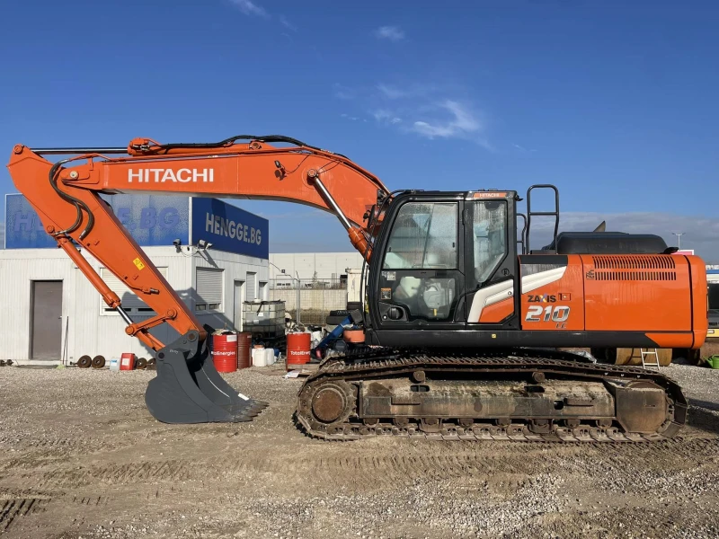 Багер Hitachi ZX 210 LC-7, снимка 1 - Индустриална техника - 48626711