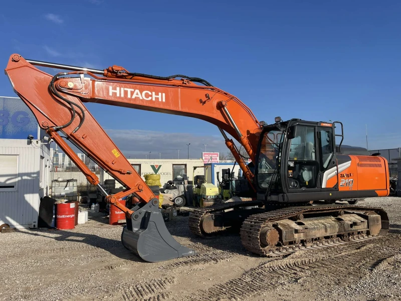 Багер Hitachi ZX 210 LC-7, снимка 9 - Индустриална техника - 48626711