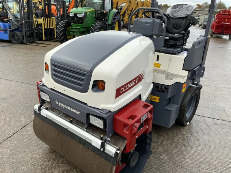 Валяк Dynapac CC1200C VI   НОВ! ЛИЗИНГ , снимка 5 - Индустриална техника - 52340120