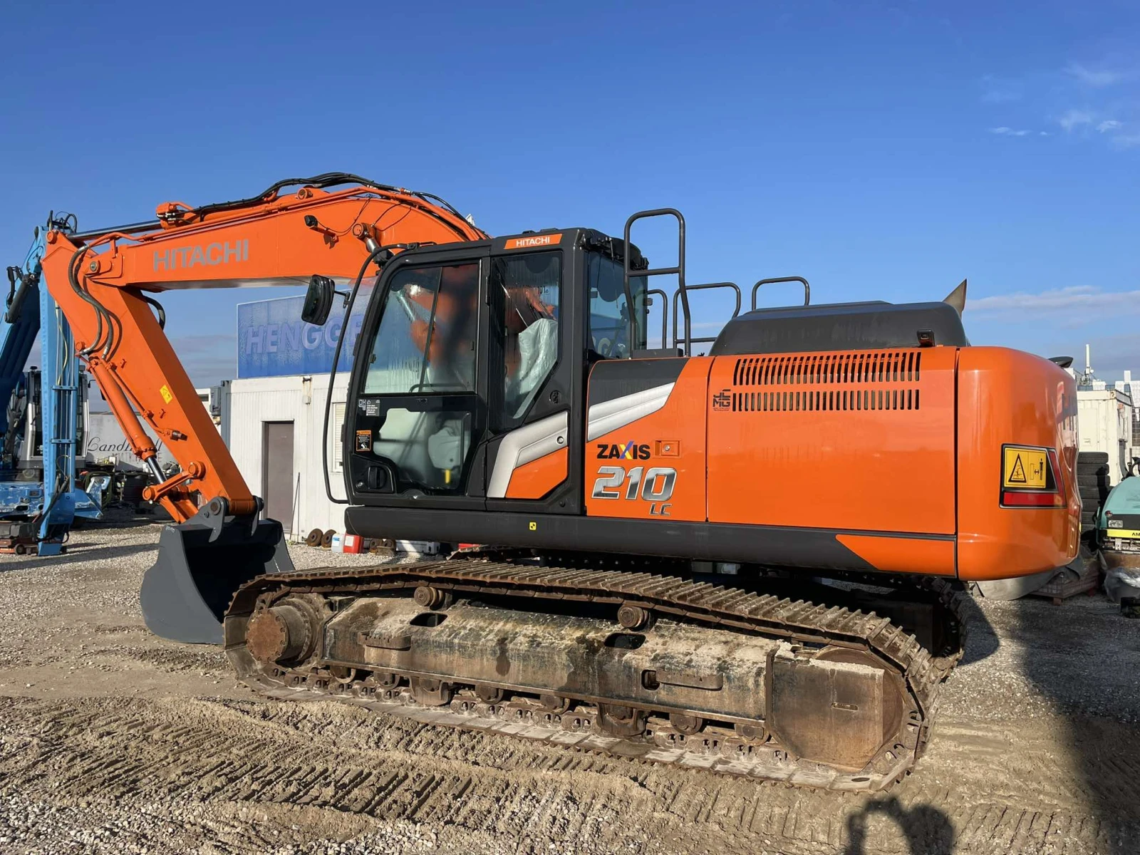  Hitachi ZX 210 LC-7 | Mobile.bg   2