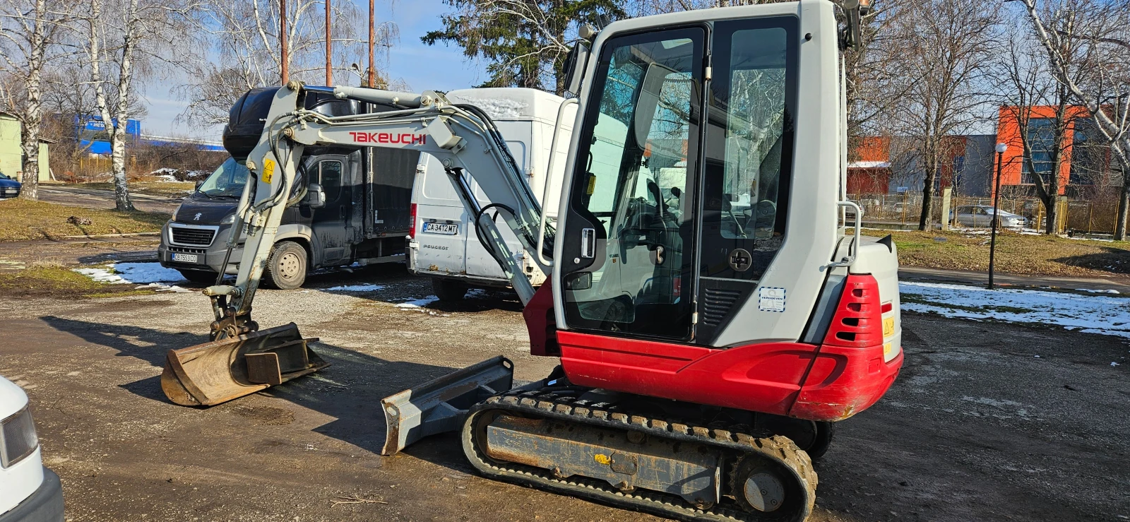 ����� Takeuchi 228 | Mobile.bg � ����������� 1