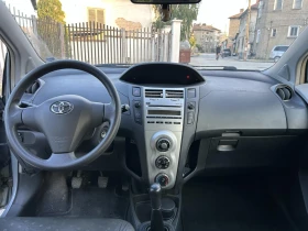 Toyota Yaris 1.3 87 коня, снимка 7