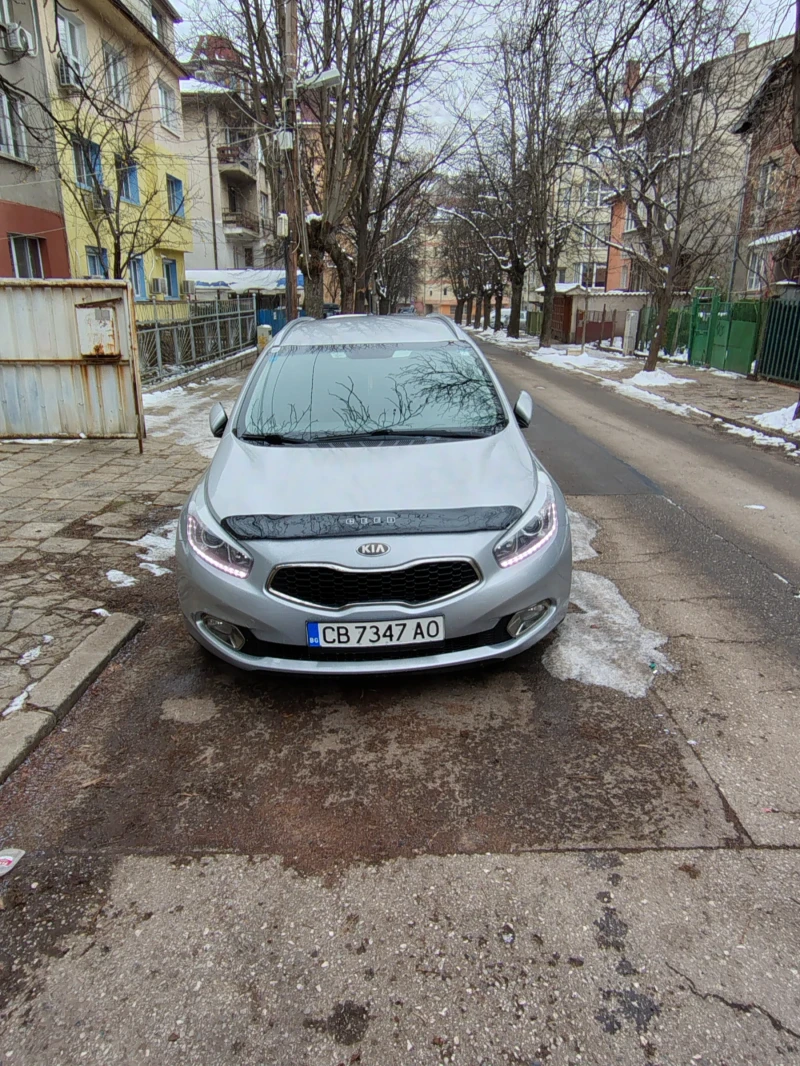 Kia Ceed, снимка 1 - Автомобили и джипове - 48728356