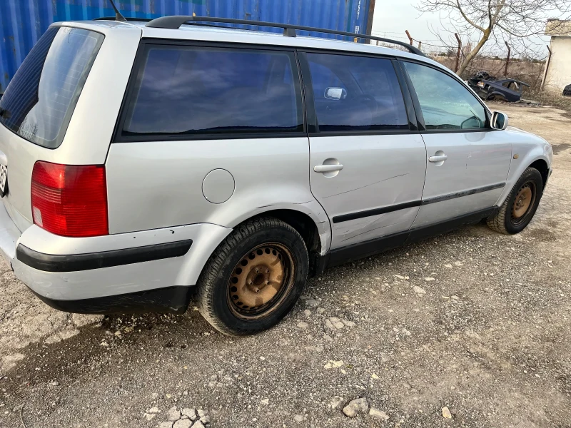 VW Passat 1.9 tdi, снимка 4 - Автомобили и джипове - 49601193