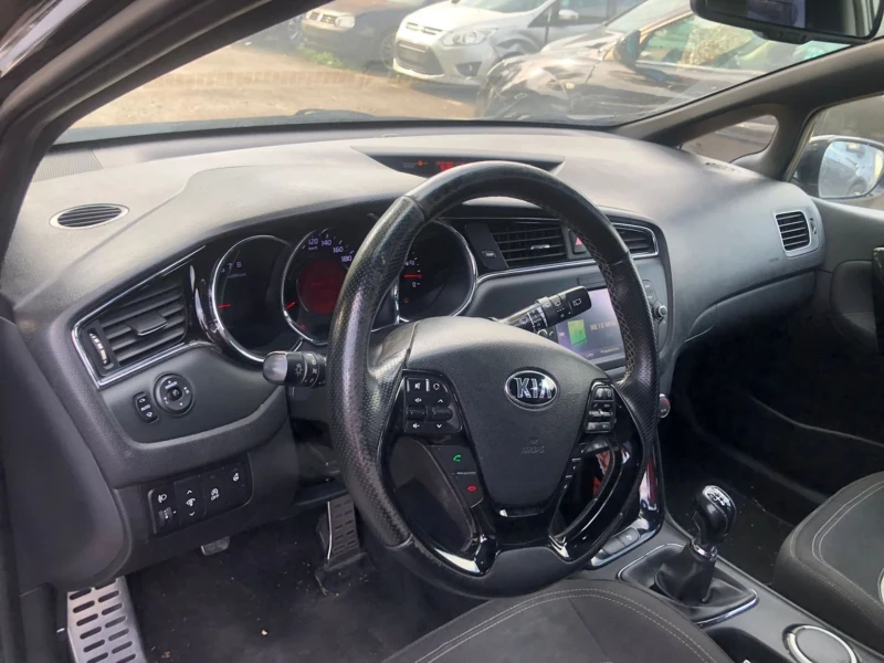 Kia Ceed 1.0 TGI GT LINE 120PS, снимка 8 - Автомобили и джипове - 50588351