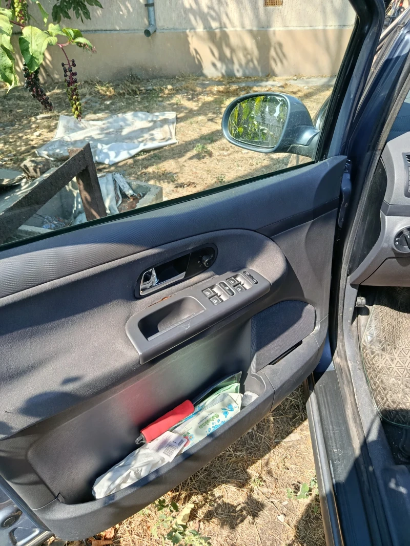 Seat Alhambra, снимка 10 - Автомобили и джипове - 52281741