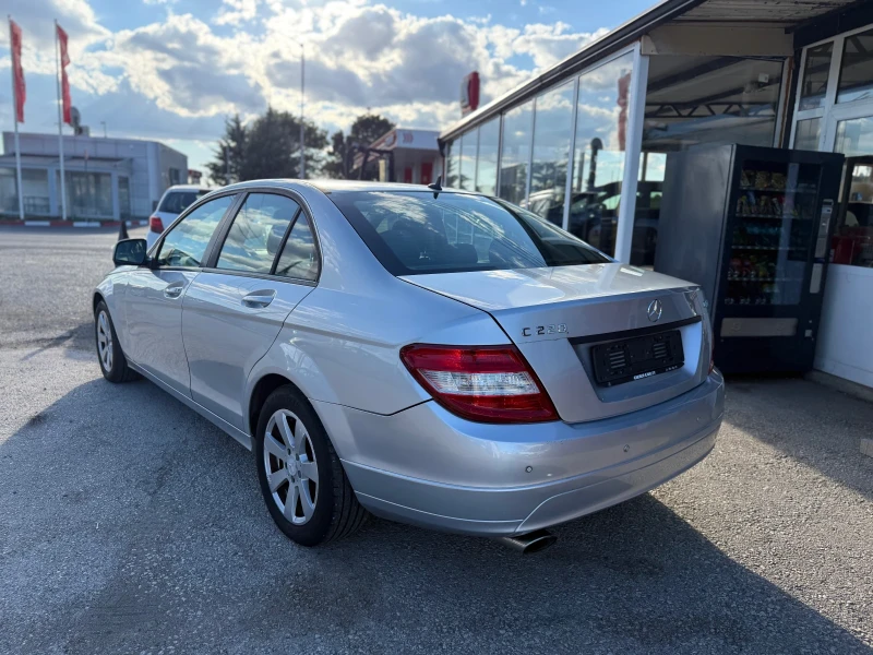 Mercedes-Benz C 220 2.2CDI уникат 150000км Avantgarde, снимка 5 - Автомобили и джипове - 51723989