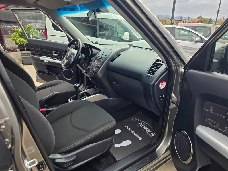 Kia Soul 1.6GDI-140к.с EURO 5-КЛИМАТИК- ШВЕЙЦАРИЯ, снимка 12 - Автомобили и джипове - 52044049