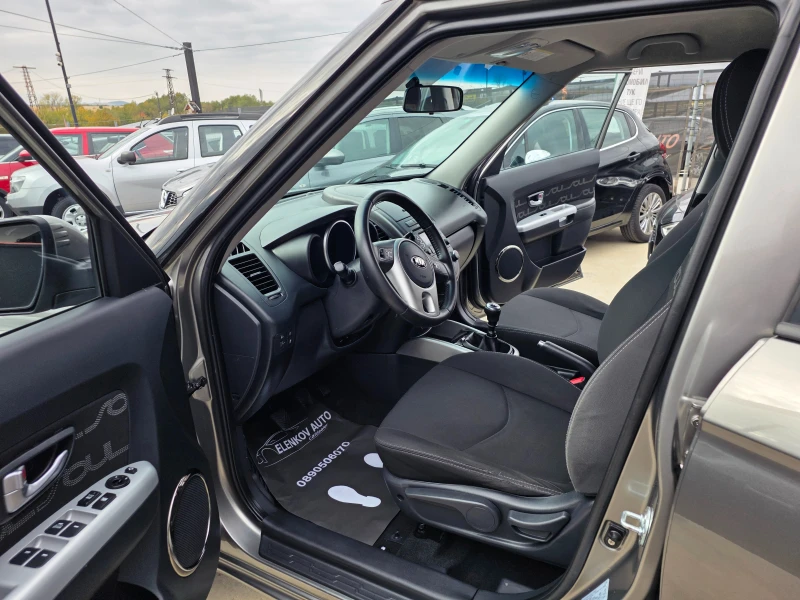 Kia Soul 1.6GDI-140к.с EURO 5-КЛИМАТИК- ШВЕЙЦАРИЯ, снимка 11 - Автомобили и джипове - 52044049