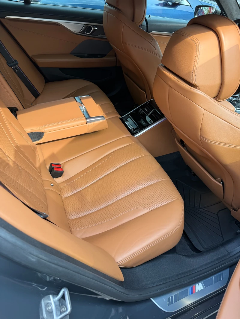 BMW 840 Gran Coupe, M-sport, Carbon, Crystal, снимка 10 - Автомобили и джипове - 52579174