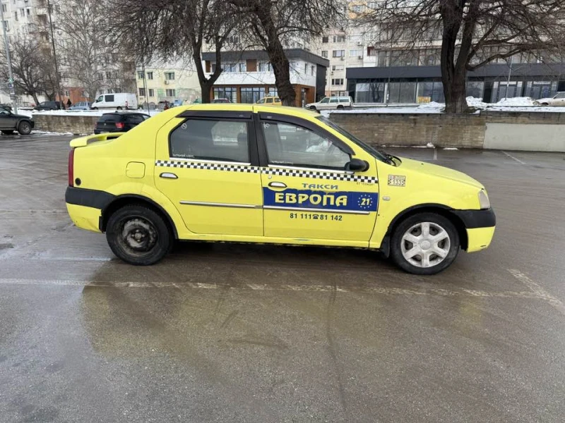 Dacia Logan 1.6i klima gaz, снимка 3 - Автомобили и джипове - 52930104