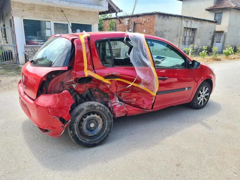 Renault Clio 1.2, снимка 5 - Автомобили и джипове - 49054705