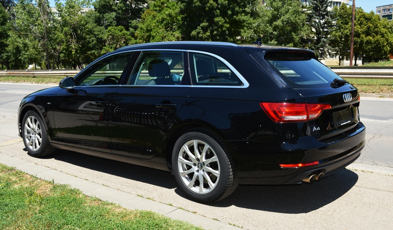 Audi A4 3.0TDI QUATTRO FACE ШВЕЙЦАРИЯ РЕАЛНИ КМ - изображение 6