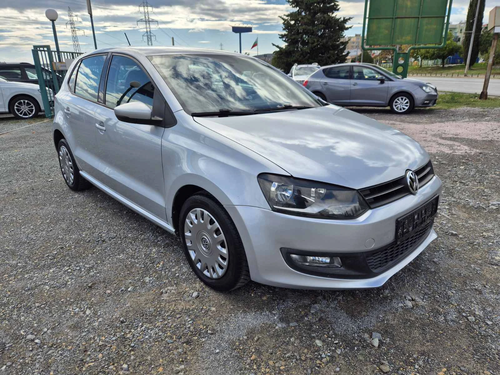 VW Polo 1.6TDI 75кс - изображение 7