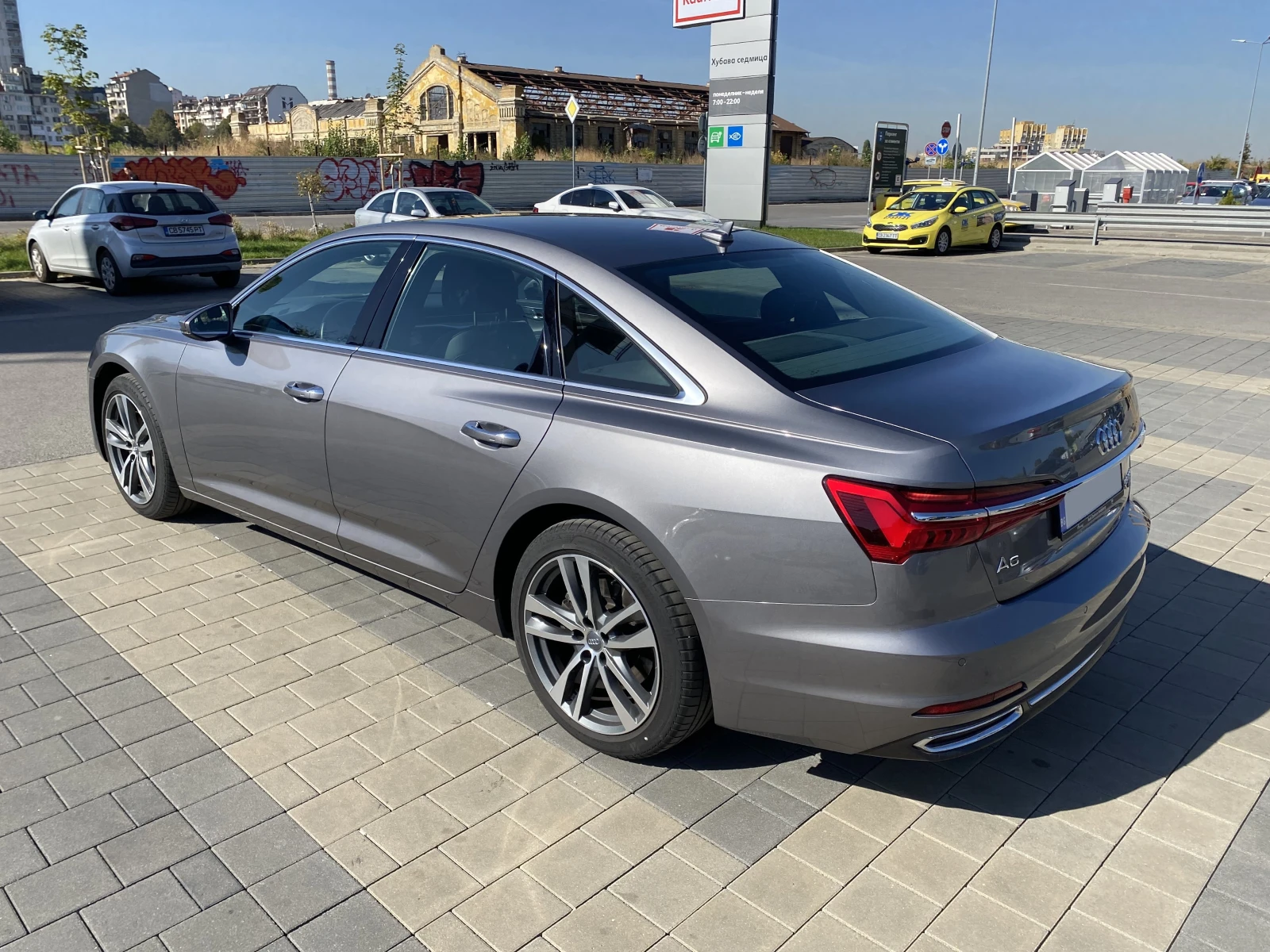 Audi A6 Design - изображение 4