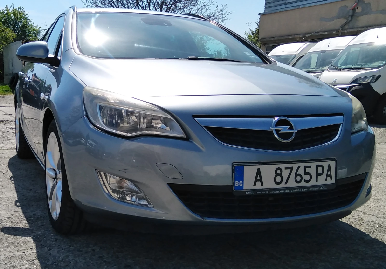 Opel Astra 1, 7 CDTI - изображение 2