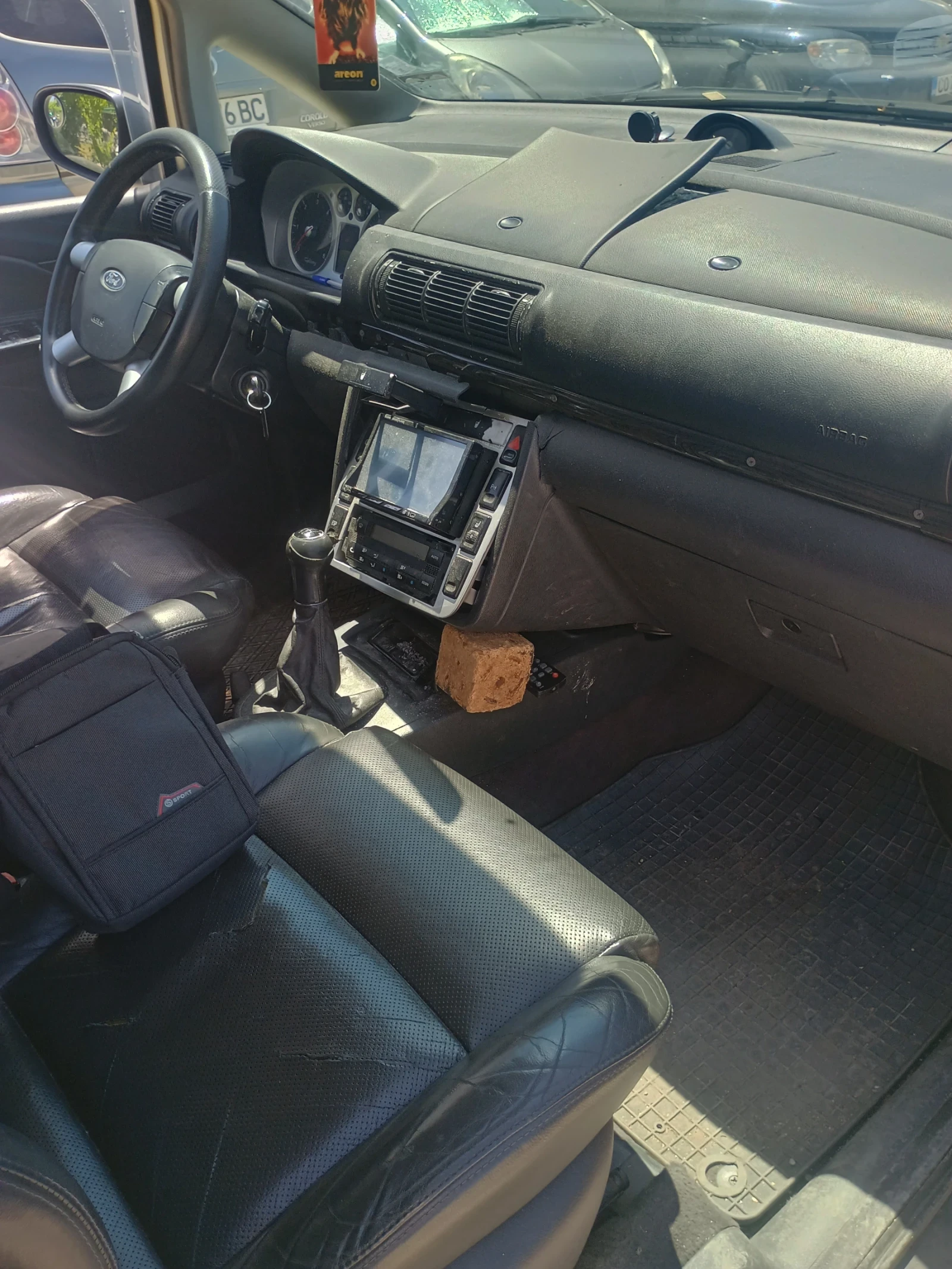 Ford Galaxy  - изображение 7