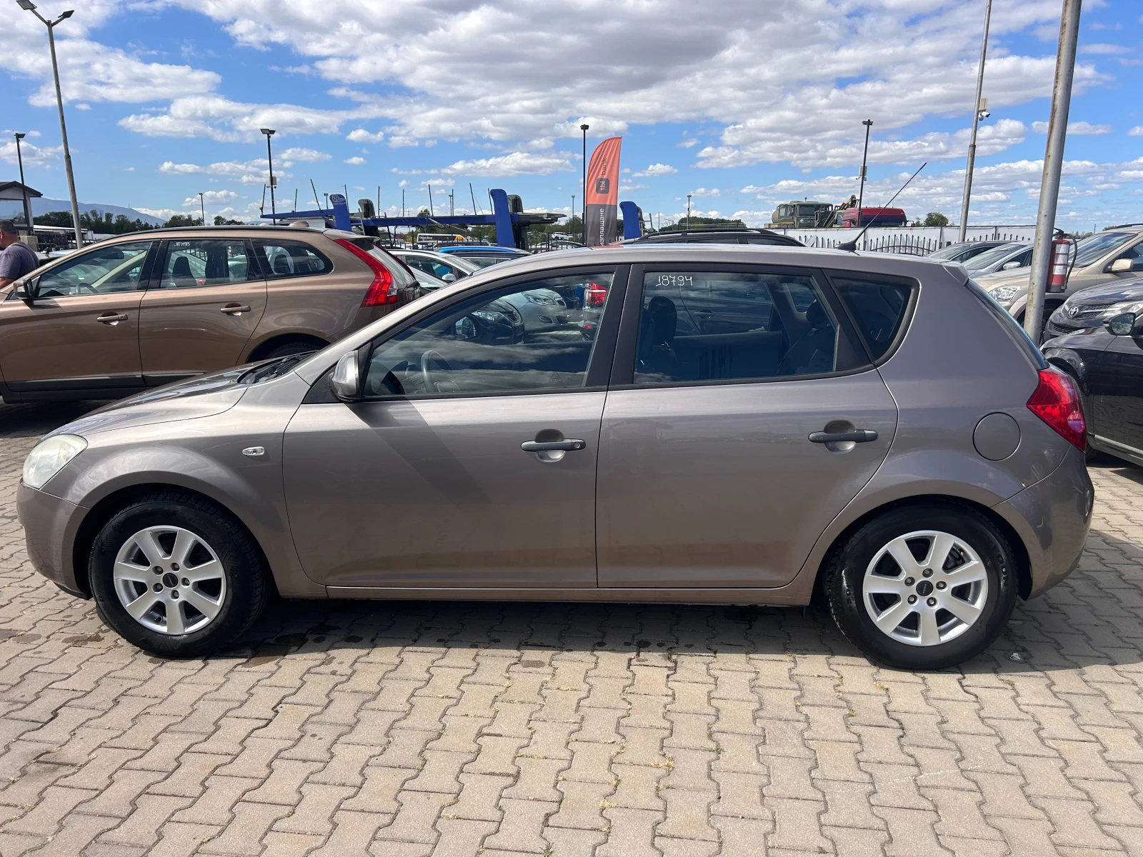 Kia Ceed 1.6i EURO 4 - изображение 9