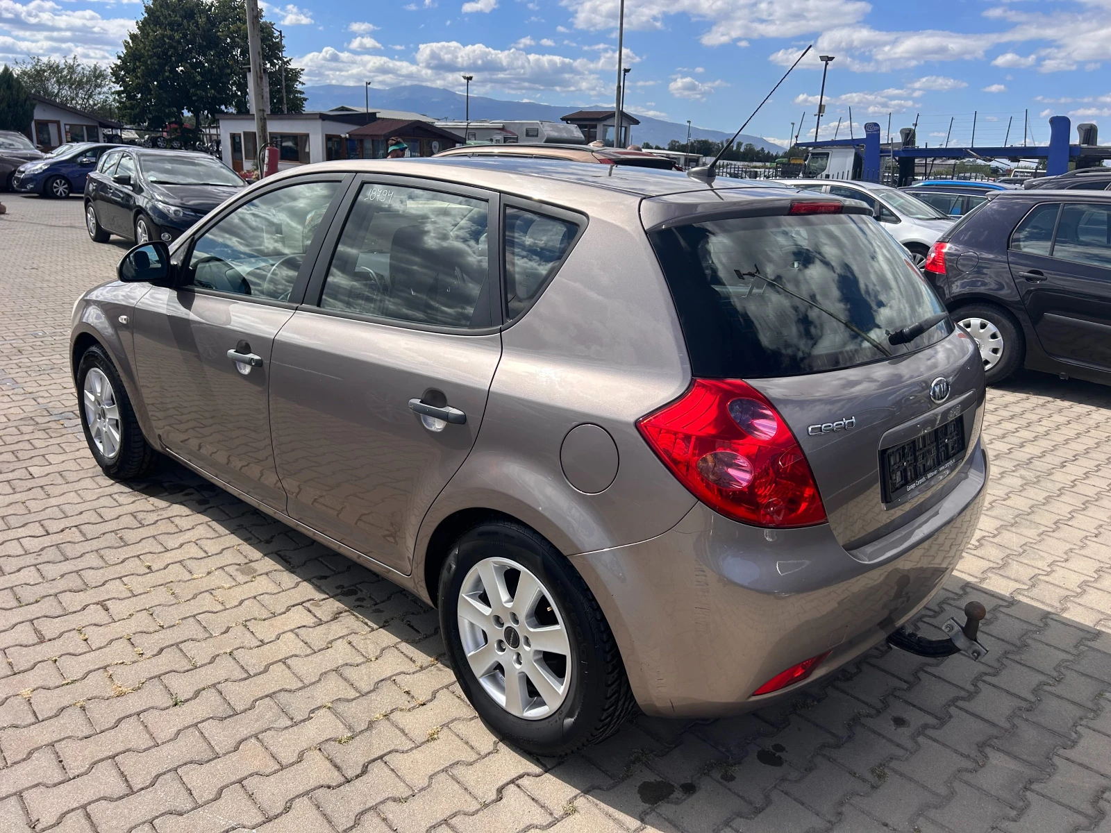 Kia Ceed 1.6i EURO 4 - изображение 8