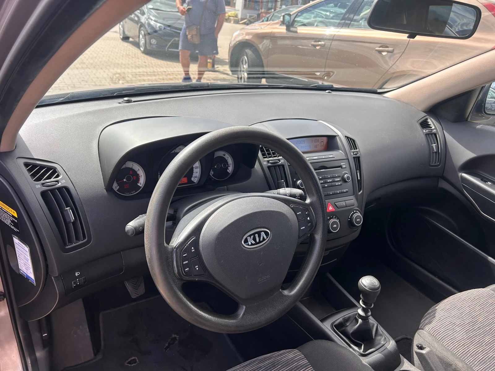 Kia Ceed 1.6i EURO 4 | Mobile.bg   11