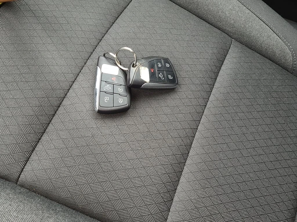 Chevrolet Silverado * LT TRAIL BOSS CREW CAB STD BED * CARFAX * ��� �� | Mobile.bg � ����������� 8