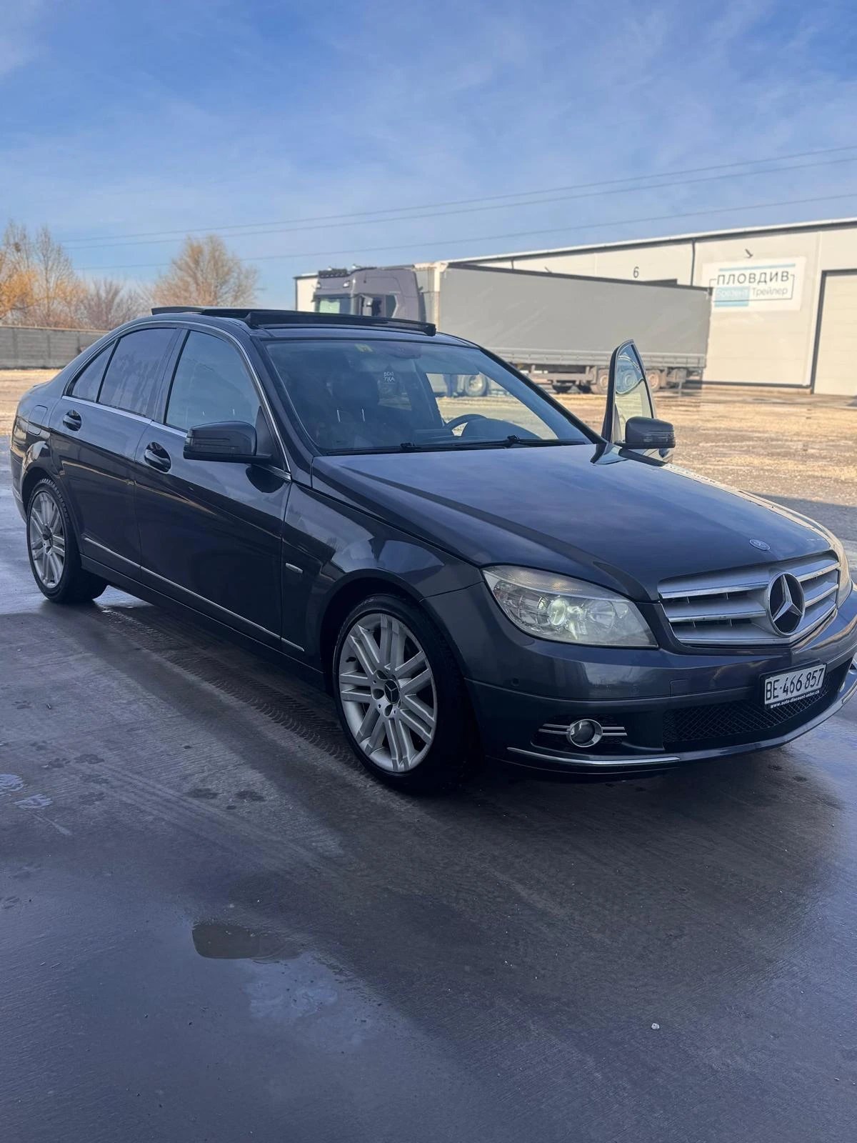 Mercedes-Benz C 350 Mercedes C350 4MATIC   перфектна 3.5 V6 бензин   - изображение 4