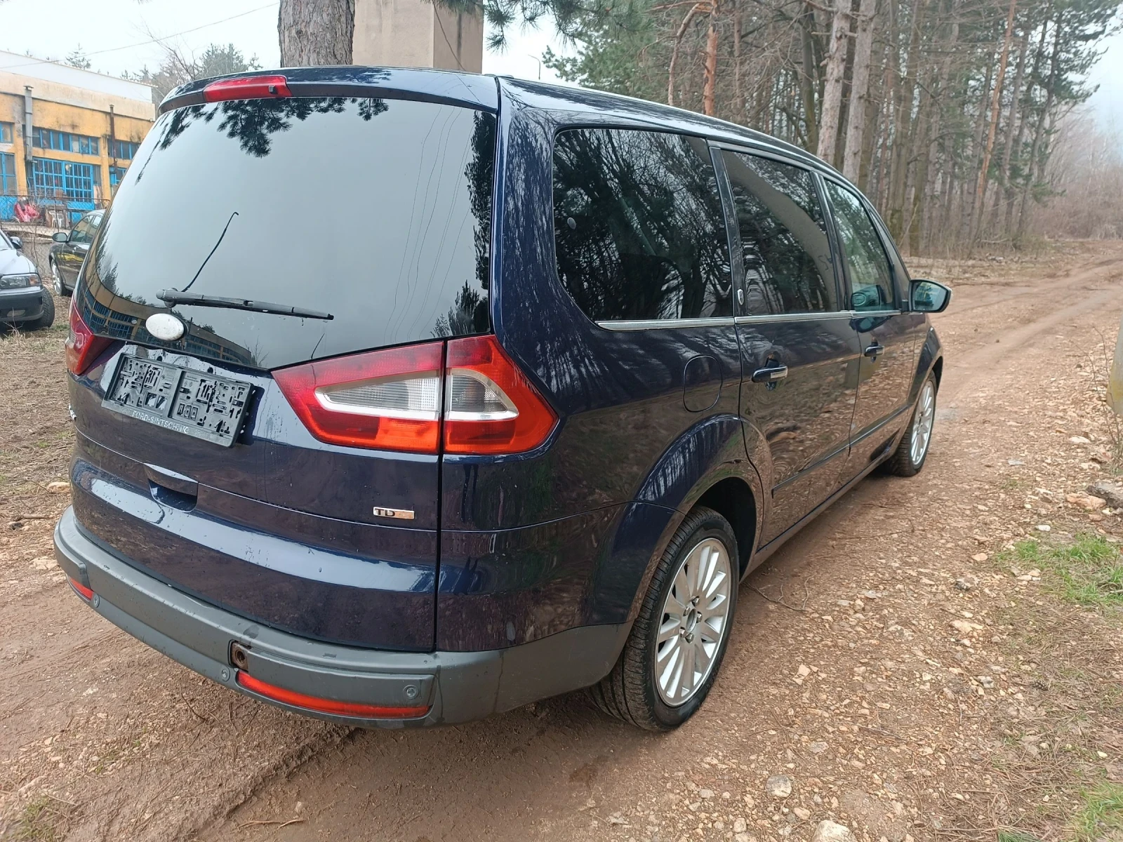 Ford Galaxy 7 места  - изображение 7