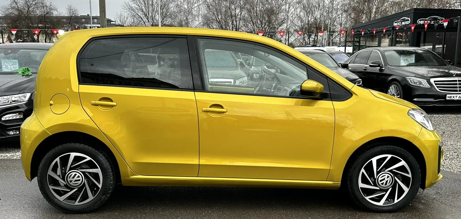 VW Up 1.0i 75HP EU6D-TEMP 16 000KM - изображение 4