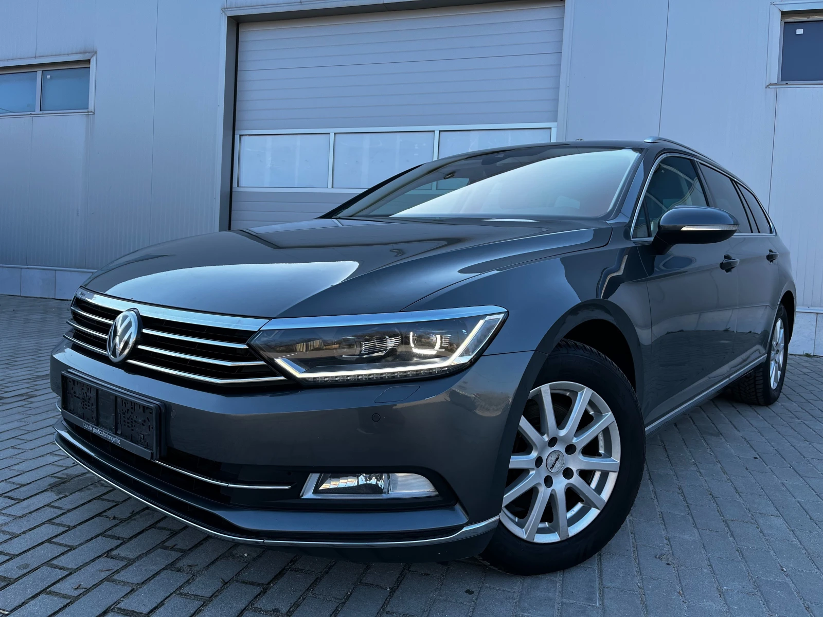 VW Passat  TDI 190к.с. HIGHLINE, Панорама 8 джанти с гуми