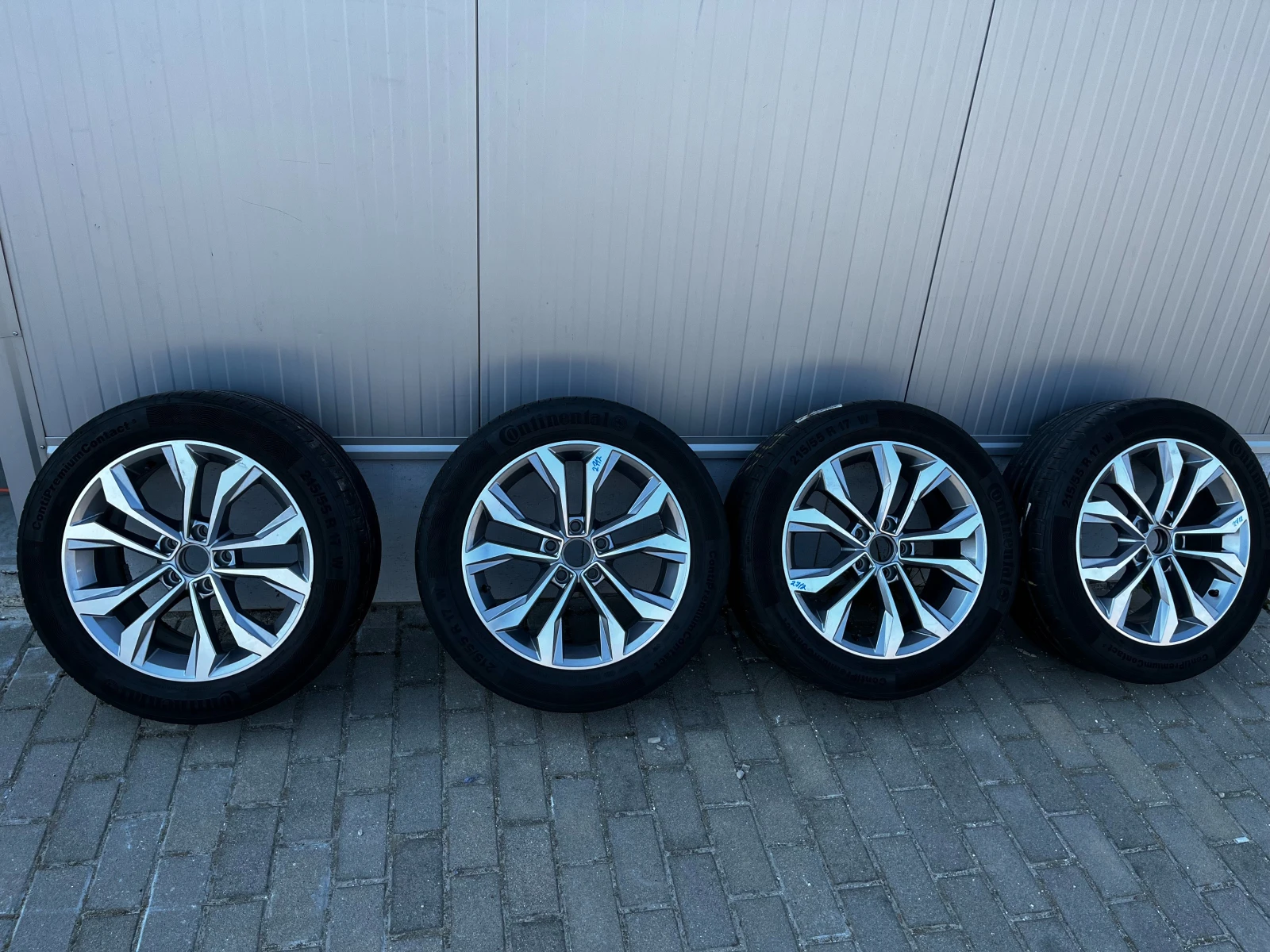 VW Passat  TDI 190�.�. HIGHLINE, �������� 8 ������ � ���� | Mobile.bg � ����������� 9