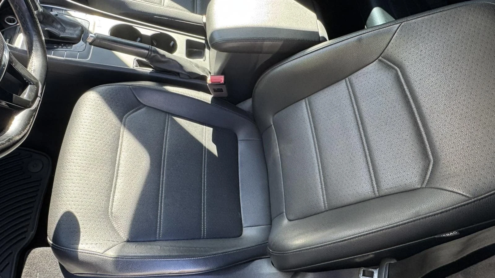 VW Passat R-line, снимка 8 - Автомобили и джипове - 53866005